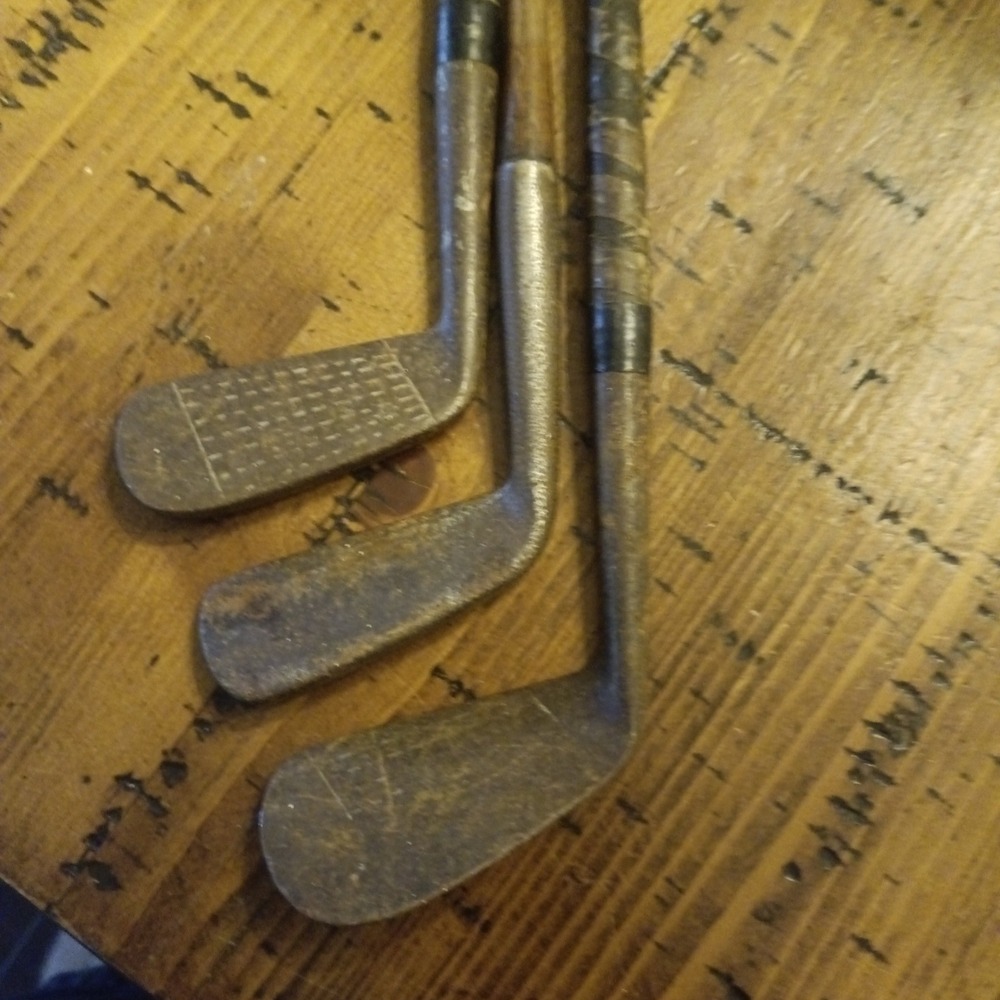 Vintage Hickory Shaft Golf Clubs Lot 3 Antique Tom Oakes Mashie Right Hand Decor